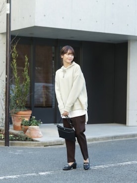 「NAVY（ネイビー）のアイテム（トップス）」を使った、マックハウスZOZOスタイリスト レディースさん（レディース・163cm）の冬コーディネート