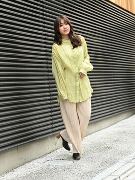 「NAVY（ネイビー）のアイテム（パンツ）」を使った、マックハウスZOZOスタイリスト レディースさん（レディース・162cm）の春コーディネート