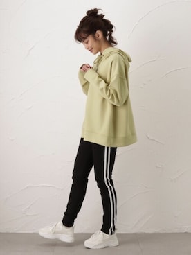 「NAVY（ネイビー）のアイテム」を使った、マックハウスZOZOスタイリスト レディースさん（レディース・163cm）の春コーディネート