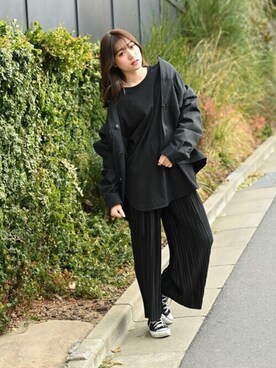 「NAVY（ネイビー）のアイテム（パンツ）」を使った、マックハウスZOZOスタイリスト レディースさん（レディース・162cm）の春コーディネート