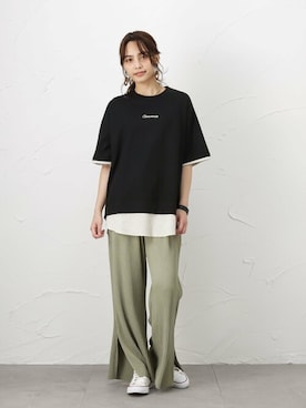 「CONVERSE（コンバース）のアイテム（Tシャツ/カットソー）」を使った、マックハウスZOZOスタイリスト レディースさん（レディース・163cm）の春コーディネート