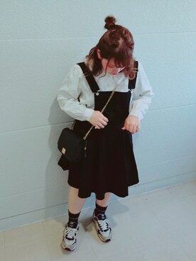 「PUNYUS（プニュズ）のアイテム（オールインワン・サロペット）」を使った、ASAMIさん（レディース・154cm）の春コーディネート