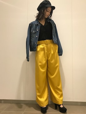「肩掛け」｜「アイテム（デニムジャケット）」を使った、INGNI（イング）さん（レディース・155cm）の春コーディネート