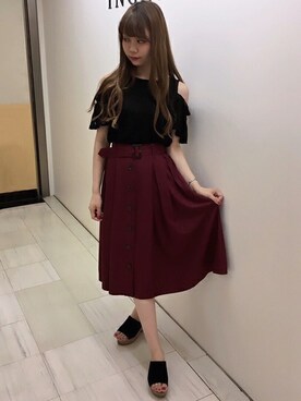 ストレッチレース肩あきトップスを使った人気ファッションコーディネート Wear