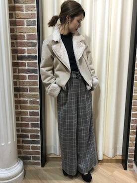 「リブニット」｜「アイテム（ムートンコート）」を使った、INGNI（イング）さん（レディース・155cm）の冬コーディネート