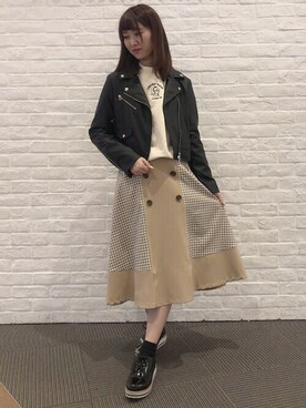 「コーディネート」｜「アイテム（ライダースジャケット）」を使った、INGNI（イング）さん（レディース・161cm）の春コーディネート