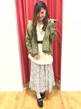 「コーディネート」｜「アイテム（マウンテンパーカー）」を使った、INGNI（イング）さん（レディース・155cm）の春コーディネート