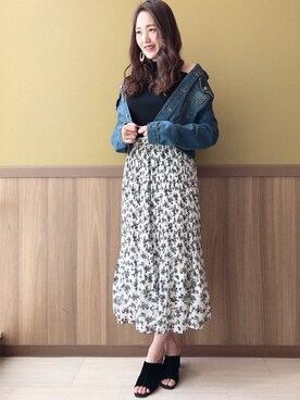 「コーディネート」｜「アイテム（デニムジャケット）」を使った、INGNI（イング）さん（レディース・163cm）の春コーディネート