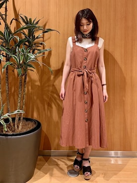「コーディネート」｜「アイテム（ジャンパースカート）」を使った、INGNI（イング）さん（レディース・157cm）の夏コーディネート