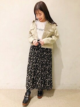 「コーディネート」｜「アイテム（デニムジャケット）」を使った、INGNI（イング）さん（レディース・150cm）の冬コーディネート
