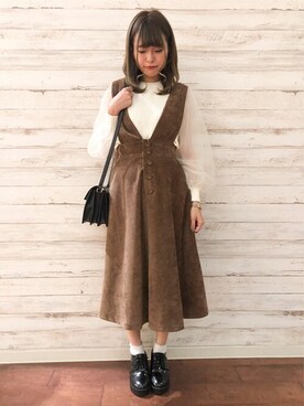 「コーディネート」｜「アイテム（ジャンパースカート）」を使った、INGNI（イング）さん（レディース・159cm）の秋コーディネート