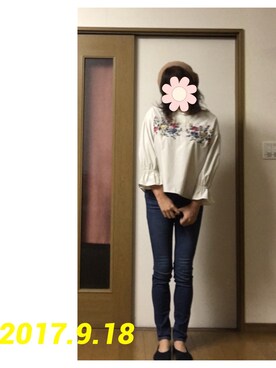 「UNIQLO（ユニクロ）のWOMEN ウルトラストレッチジーンズ（デニムパンツ）」を使った、はるるさん（レディース・168cm）の秋コーディネート
