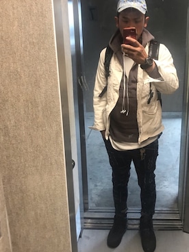 「JOURNAL STANDARD（ジャーナルスタンダード）のアイテム（カバーオール、ベージュ系）」を使った、Ejさん（メンズ・170cm）の春コーディネート