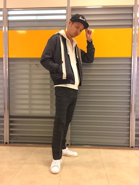 「tk.TAKEO KIKUCHI（ティーケータケオキクチ）のアイテム（MA-1）」を使った、tk.TAKEOKIKUCHI高槻阪急さん（メンズ・178cm）の秋コーディネート