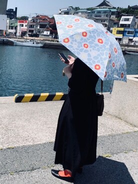 「KBF（ケイビーエフ）のアイテム（ワンピース/ドレス、ブラック系）」を使った、MITUKIさん（レディース・160cm）の春コーディネート