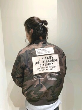 「ストリートファッション」｜「アイテム（MA-1）」を使った、SASAMURAさん（メンズ・175cm）の秋コーディネート