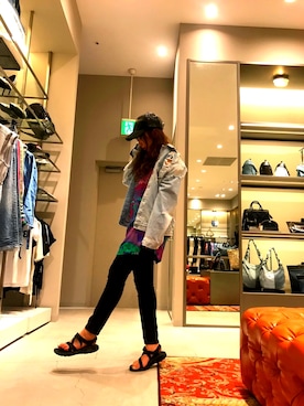 「デニムから始まったライフスタイルブランド」｜「アイテム（トップス）」を使った、assaさん（レディース・160cm）の夏コーディネート