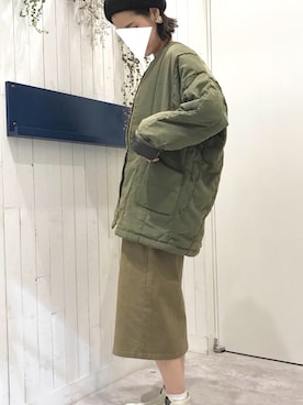 「hunch（ハンチ）のアイテム（その他アウター）」を使った、pullffy イオンモール福津店さん（レディース・170cm）の秋コーディネート
