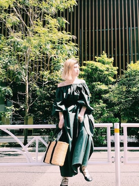 「アイテム（バングル/リストバンド）」を使った、nanakimuraさん（レディース・155cm）の春コーディネート