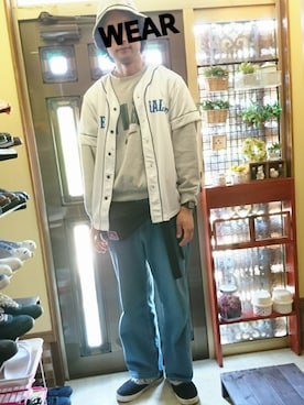 「ベンデイビス」｜「アイテム（スウェット）」を使った、Akiさん（メンズ・176cm）の春コーディネート