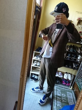 「アイテム（カーディガン/ボレロ、ブラウン系）」を使った、Akiさん（メンズ・176cm）の秋コーディネート