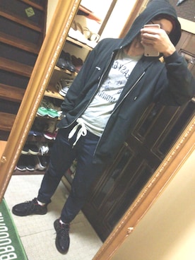 「VANS（バンズ）のアイテム（ニットキャップ/ビーニー）」を使った、Akiさん（メンズ・176cm）の秋コーディネート