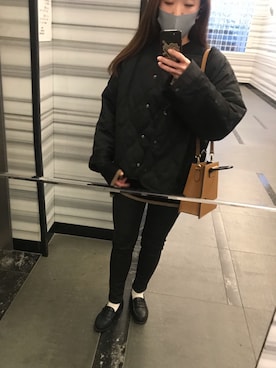「YEVS（イーブス）のアイテム（パンツ）」を使った、sayamiさん（レディース・155cm）の冬コーディネート