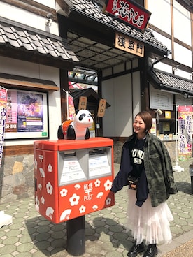 「LAULEN（ローレン）のアイテム（スウェット）」を使った、SHiORiさん（レディース・158cm）の春コーディネート