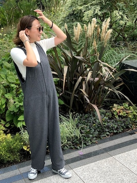 「RED CHOP WORKS（レッドチョップワークス）のアイテム（オールインワン・サロペット）」を使った、SHiORiさん（レディース・158cm）の秋コーディネート
