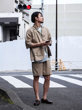 「MR.OLIVE（ミスターオリーブ）のアイテム（バッグ）」を使った、飯島葵さん（メンズ・176cm）の春コーディネート