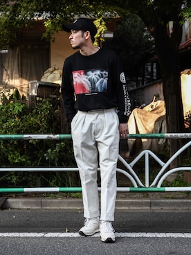 「ボタニカル」｜「アイテム（スラックス）」を使った、飯島葵さん（メンズ・176cm）の春コーディネート