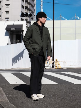 「ニットキャップ」｜「アイテム（スラックス）」を使った、飯島葵さん（メンズ・176cm）の春コーディネート