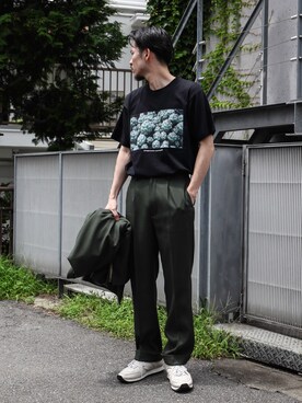 「ボタニカル」｜「アイテム（スラックス）」を使った、飯島葵さん（メンズ・176cm）の夏コーディネート