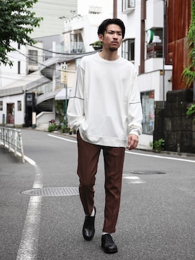 「テーパードパンツ」｜飯島葵さん（メンズ・176cm）の夏コーディネート