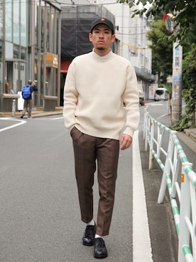 「MR.OLIVE（ミスターオリーブ）のアイテム（パンツ）」を使った、飯島葵さん（メンズ・176cm）の秋コーディネート