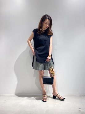 「JW Anderson（ジェイダブリューアンダーソン）のアイテム（ショルダーバッグ）」を使った、misakiさん（レディース・156cm）の春コーディネート