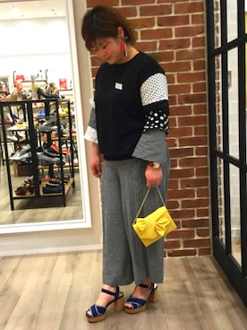 「アイテム（クラッチバッグ、イエロー系）」を使った、WA ORientalTRaffic くずはモール店さん（レディース・160cm）の春コーディネート