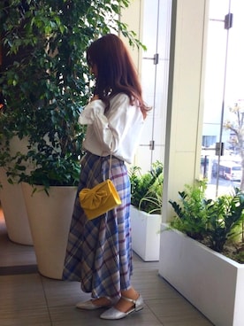 「アイテム（クラッチバッグ、イエロー系）」を使った、WA ORientalTRaffic くずはモール店さん（レディース・160cm）の春コーディネート