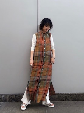 「アイテム（シャツワンピース）」を使った、Izumi Kahoさん（レディース・162cm）の夏コーディネート