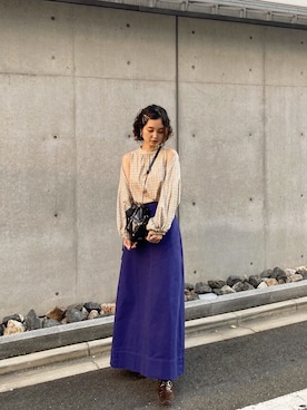 「アイテム（デニムスカート）」を使った、Izumi Kahoさん（レディース・162cm・20代）の秋コーディネート