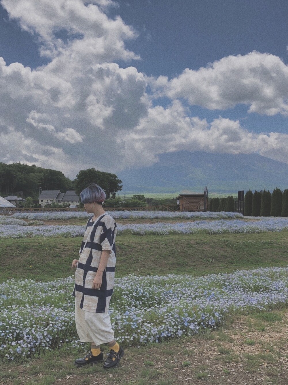 「blue」｜「CALINERのアイテム（チュニック、その他）」を使った、yukiiichang1029さん（レディース・158cm）の夏コーディネートの1枚目の写真