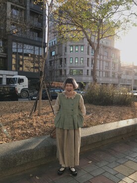 「TSUHARU by Samansa Mos2（ツハルバイサマンサモスモス）のリネンフリル衿ブラウス（シャツ/ブラウス、ベージュ系）」を使った、yukiiichang1029さん（レディース・158cm）の夏コーディネート