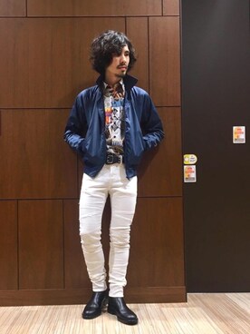 「ホワイトパンツ」｜「アイテム（ナイロンジャケット）」を使った、ikechanさん（メンズ・171cm）の秋コーディネート