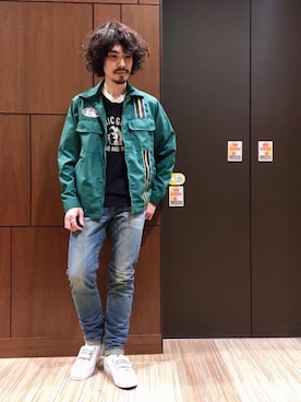 「レーシングジャケット」｜「アイテム（デニムパンツ）」を使った、ikechanさん（メンズ・171cm）の春コーディネート