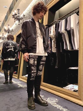 「黒スキニー」｜「アイテム（スカジャン）」を使った、ikechanさん（メンズ・171cm）の春コーディネート