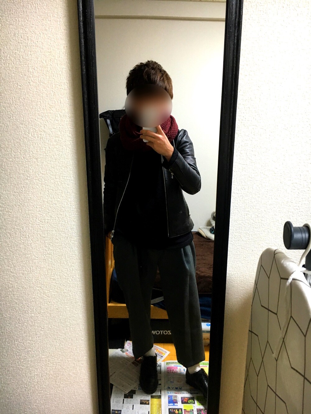 「RAGEBLUEのケーブルニットスヌード/569608（ストール/ショール、レッド系）」を使った、Kazumaさん（メンズ・167cm）の冬コーディネートの1枚目の写真