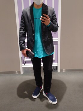 スニーカーを使った スマートカジュアル の人気ファッションコーディネート Wear