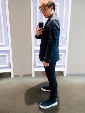 スニーカーを使った 濃紺デニム の人気ファッションコーディネート Wear