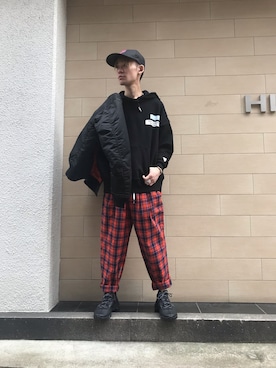 「Guess（ゲス）のアイテム（パーカー）」を使った、yoshiaki matsufujiさん（メンズ・165cm）の冬コーディネート
