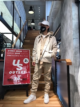 「1piu1uguale3 RELAX（ウノピュウノウグァーレトレリラックス）のアイテム（パンツ）」を使った、yoshiaki matsufujiさん（メンズ・165cm）の秋コーディネート